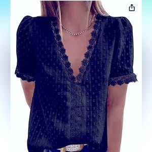Short sleeve black, lace crochet tunic top. Size small. EUC